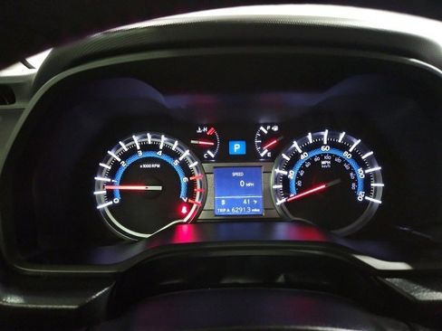 Used 2019 Toyota 4Runner SR5 image 16