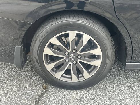 Used 2021 Honda Odyssey EX-L image 17