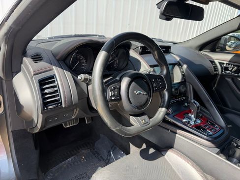 Used 2018 Jaguar F-TYPE R AWD/4WD image 17