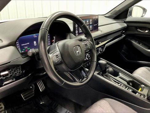 Used 2023 Honda Accord Sport image 14