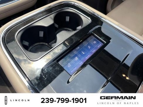 Used 2024 Lincoln Navigator Reserve AWD/4WD image 14