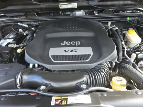 Used 2016 Jeep Wrangler Unlimited Sport w/ Quick Order Package 24S image 15