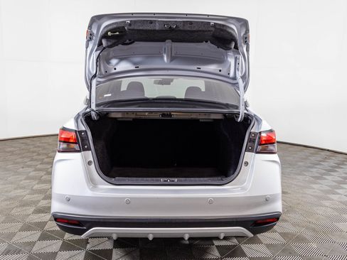 Used 2021 Nissan Versa SV image 36