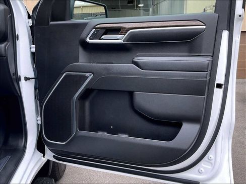 Used 2022 GMC Sierra 1500 Elevation w/ X31 Off-Road Package image 12