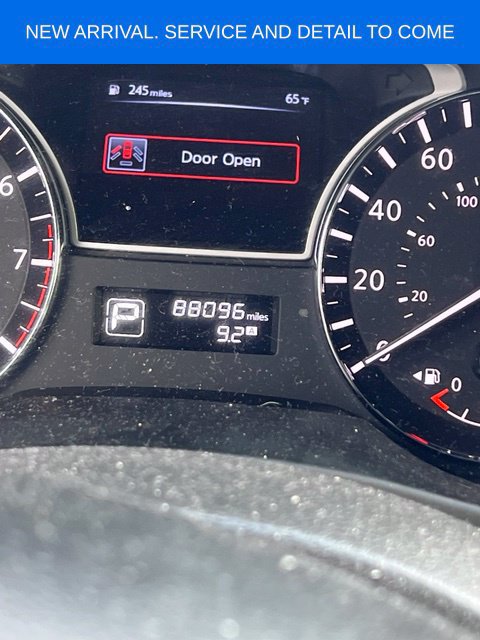 Used 2014 Nissan Altima 2.5 S w/ Display Audio Package FWD image 2