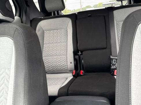 Used 2024 Chevrolet Equinox LS w/ LS Convenience Package FWD image 9