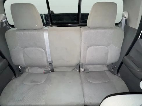 Used 2018 Nissan Frontier SV AWD/4WD image 17