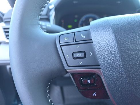 New 2026 Toyota Camry SE image 15