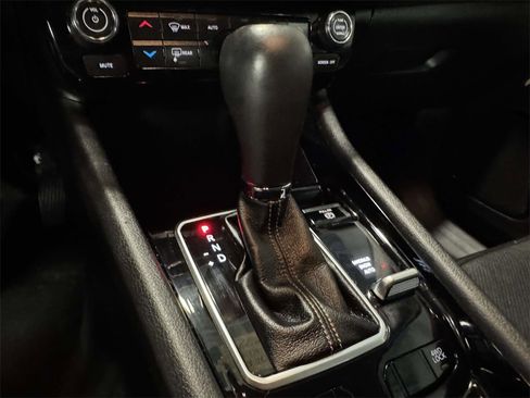 Used 2022 Jeep Compass Limited w/ Elite Group image 24