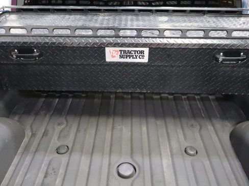 Used 2017 Ford F250 Lariat w/ Chrome Package AWD/4WD image 33