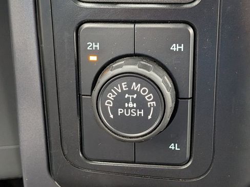 Used 2024 Ford F150 XLT w/ Tow/Haul Package image 24