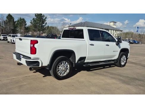Used 2020 Chevrolet Silverado 2500 High Country image 8