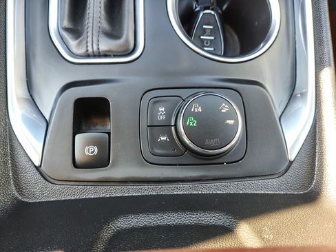 Used 2019 Chevrolet Traverse High Country w/ LPO, Floor Liner Package AWD/4WD image 29