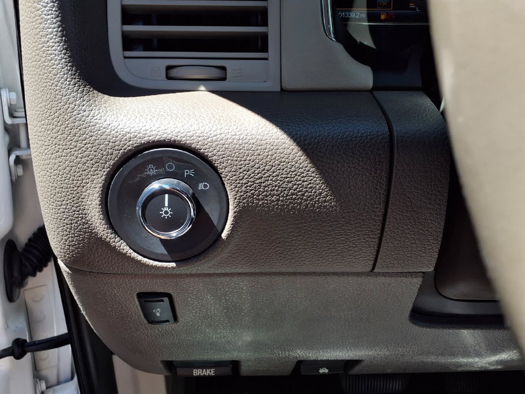 Used 2015 Lincoln Navigator 2WD image 14