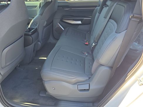 New 2026 Kia EV9 Wind image 19