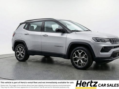Used 2025 Jeep Compass Limited image 1