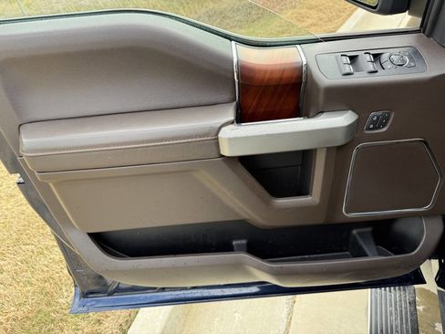 Used 2020 Ford F150 King Ranch w/ Equipment Group 601A Luxury RWD image 22