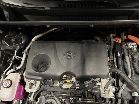 Certified 2022 Toyota RAV4 LE AWD/4WD image 12