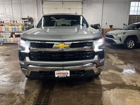 Used 2024 Chevrolet Silverado 1500 LT image 9
