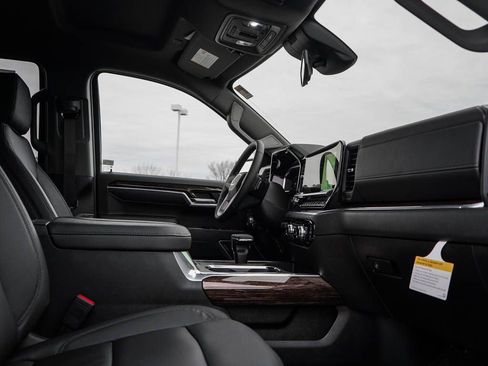 New 2026 GMC Sierra 1500 Elevation w/ Elevation Premium Package image 9