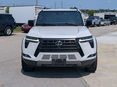Used 2024 Lexus GX 550 AWD/4WD image 5