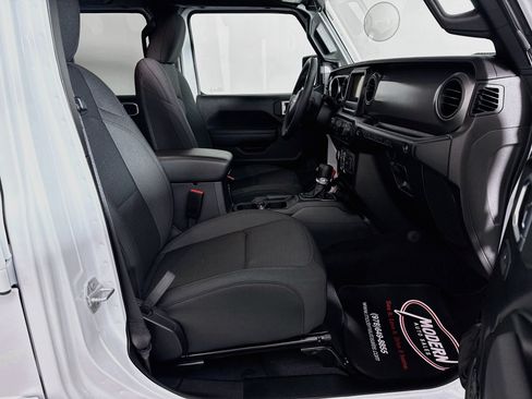 Used 2022 Jeep Wrangler Unlimited Sport AWD/4WD image 35