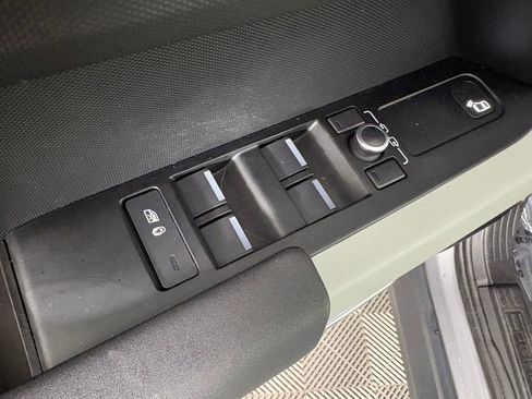 Used 2022 Land Rover Defender 110 AWD/4WD image 12