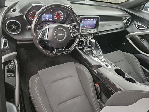 Used 2022 Chevrolet Camaro LT w/ Technology Package RWD image 18