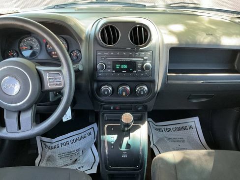 Used 2014 Jeep Patriot Sport w/ Power Value Group AWD/4WD image 16