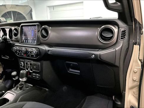 Used 2022 Jeep Gladiator Sport AWD/4WD image 20