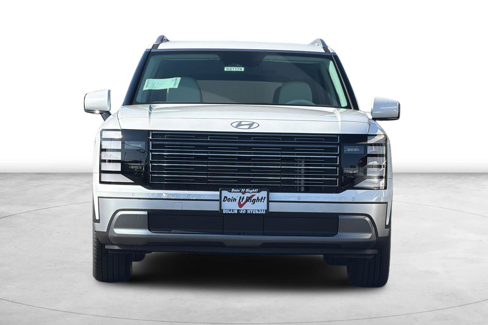 Used 2026 Hyundai Palisade SEL FWD image 12