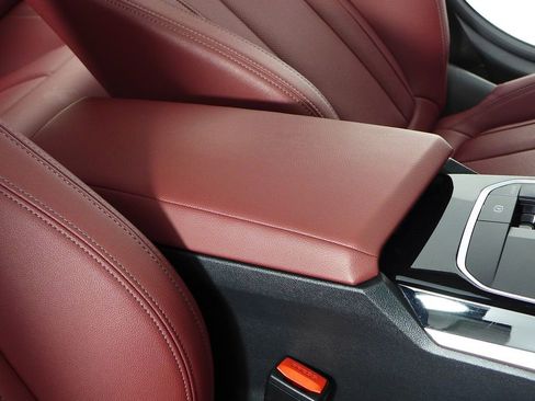 Used 2023 BMW i4 eDrive35 image 16