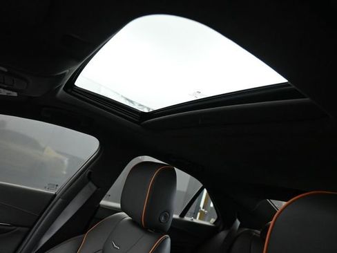 Used 2024 Cadillac CT4 V w/ LPO, ONYX Package image 19