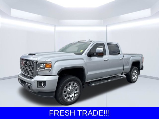 Used 2019 GMC Sierra 3500 Denali w/ Duramax Plus Package AWD/4WD image 2