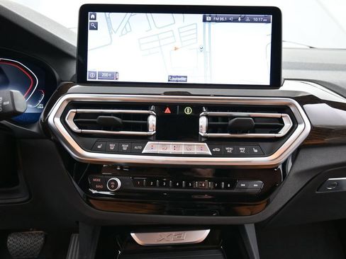 Used 2024 BMW X3 xDrive30i AWD/4WD image 13