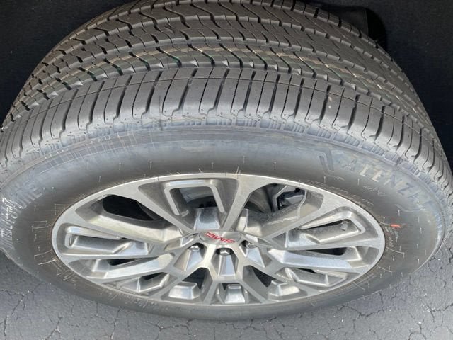 New 2026 GMC Yukon Denali w/ Advanced Technology Package AWD/4WD image 35