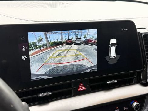 Used 2025 Kia Sportage EX w/ Premium Package FWD image 24