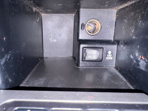 Used 2013 Toyota Camry SE w/ Leather Pkg image 37