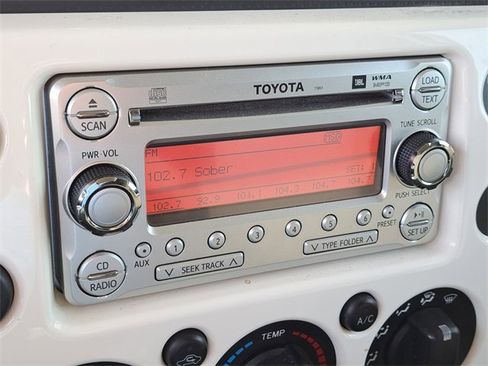 Used 2011 Toyota FJ Cruiser 4WD image 14