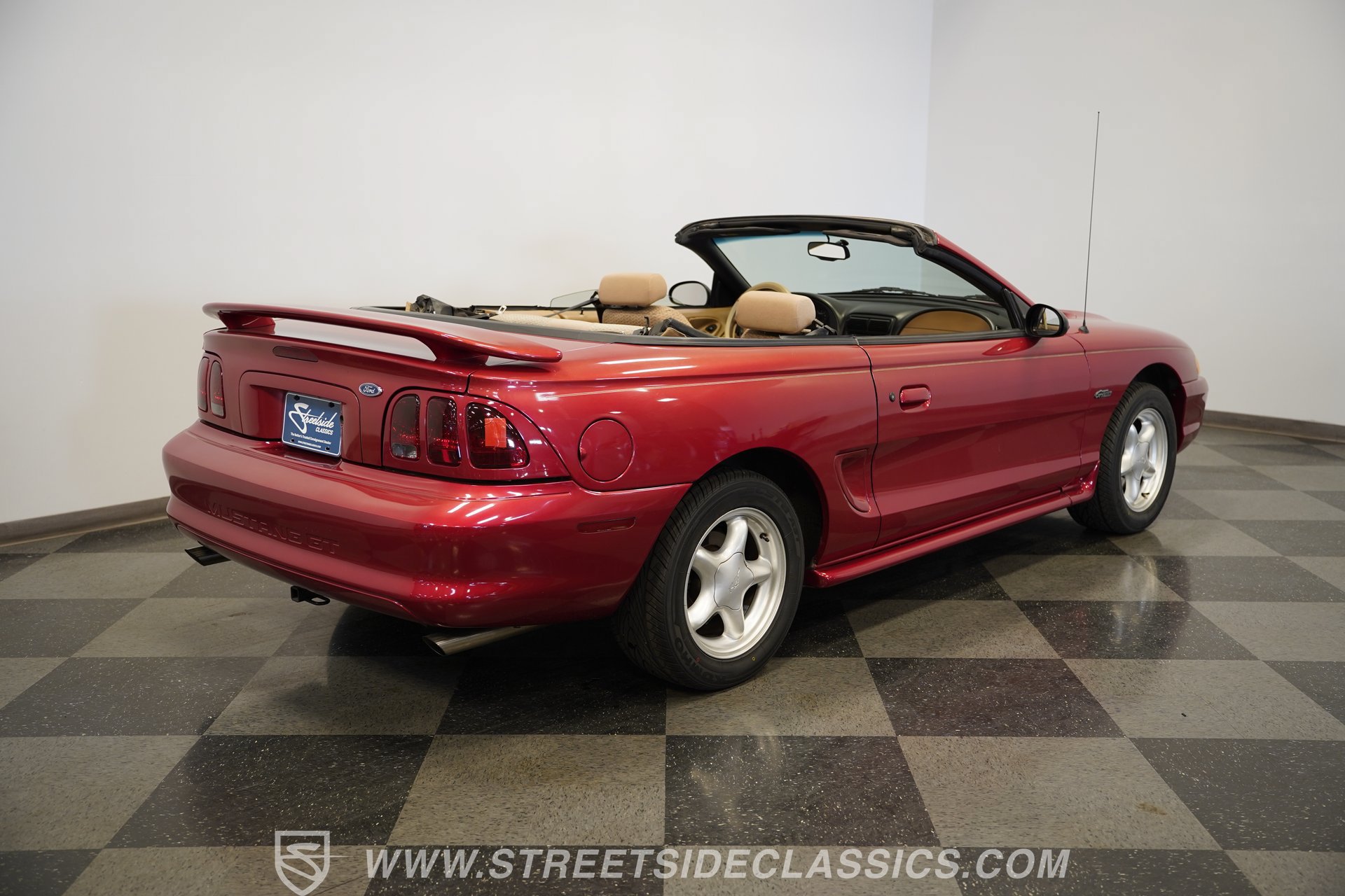 Used 1998 Ford Mustang GT RWD image 13