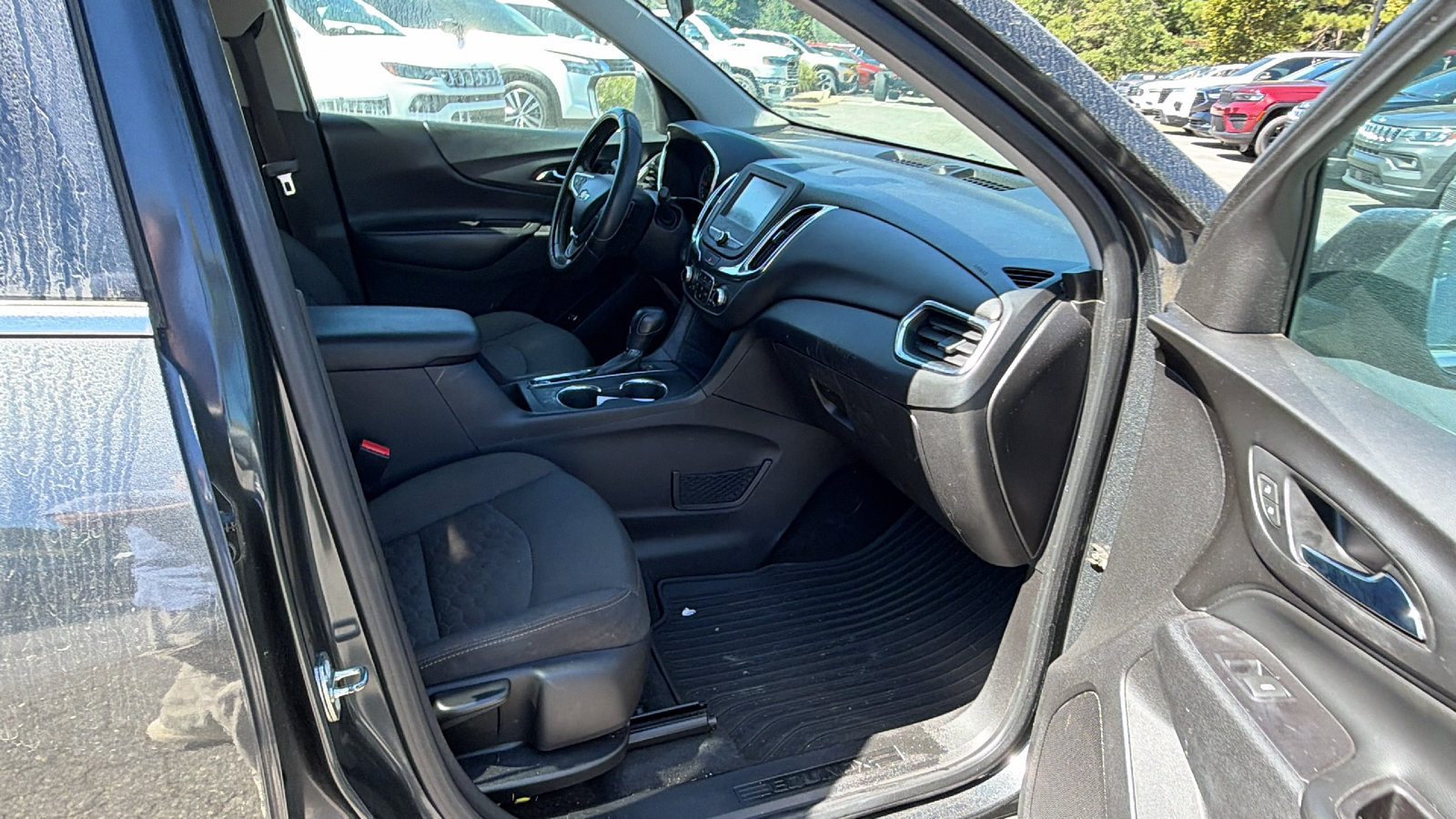 Used 2018 Chevrolet Equinox LT FWD image 19