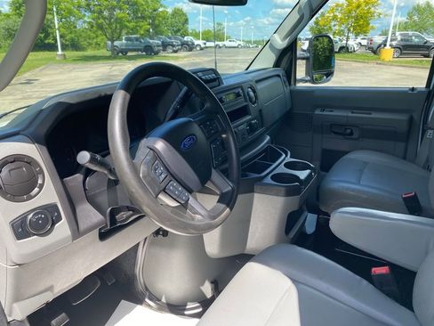 Used 2022 Ford E-350 and Econoline 350 Super Duty w/ Power Windows & Locks Group RWD image 21