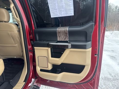 Used 2019 Ford F250 Lariat w/ Chrome Package image 25