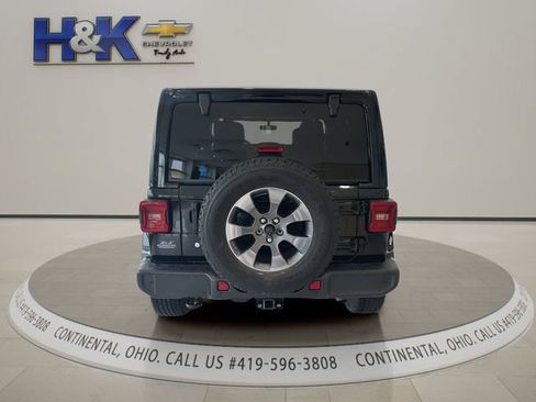 Used 2020 Jeep Wrangler Unlimited Sahara w/ Dual Top Group AWD/4WD image 5