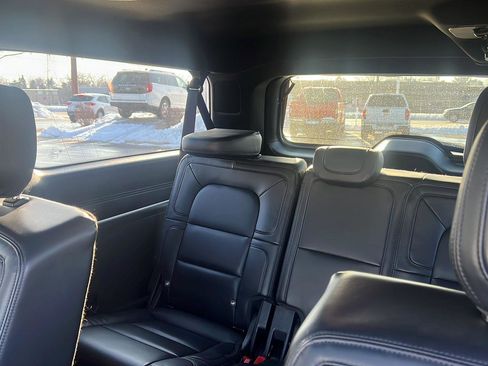 Used 2023 Lincoln Navigator L Reserve image 19