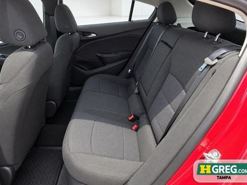 Used 2018 Chevrolet Cruze LT w/ Convenience Package FWD image 13
