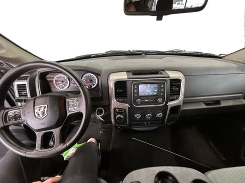 Used 2016 RAM 1500 Classic SLT image 17