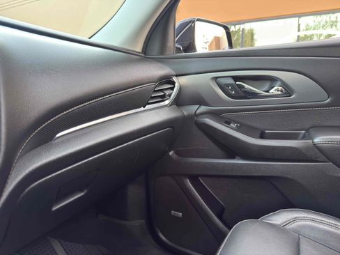 Used 2018 Chevrolet Traverse Premier w/ LPO, Black Accent Package image 45