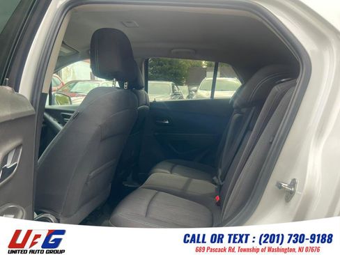 Used 2016 Chevrolet Trax LT image 11