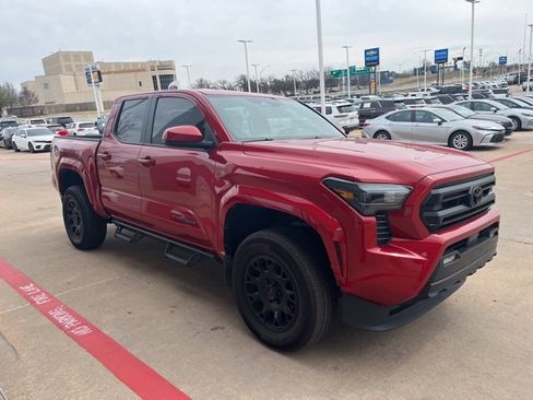 Used 2024 Toyota Tacoma SR5 image 9